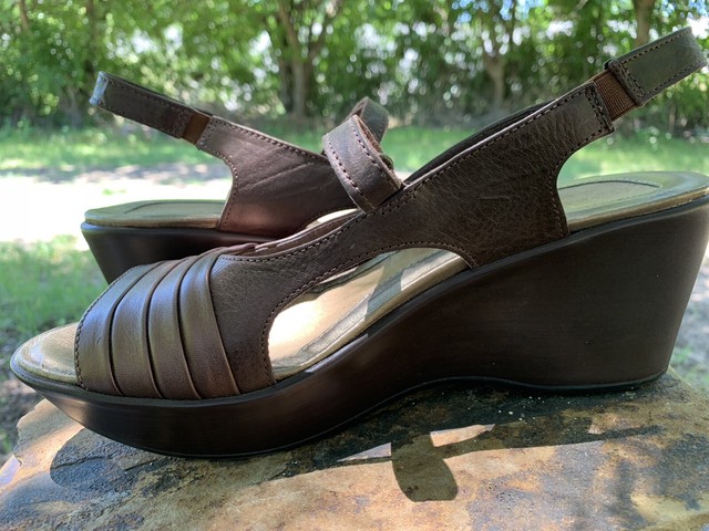 naot platform sandals