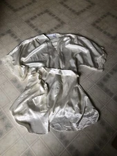 Fantasies by Morgan Taylor Ivory Short Wrap Robe with Tie - One Size