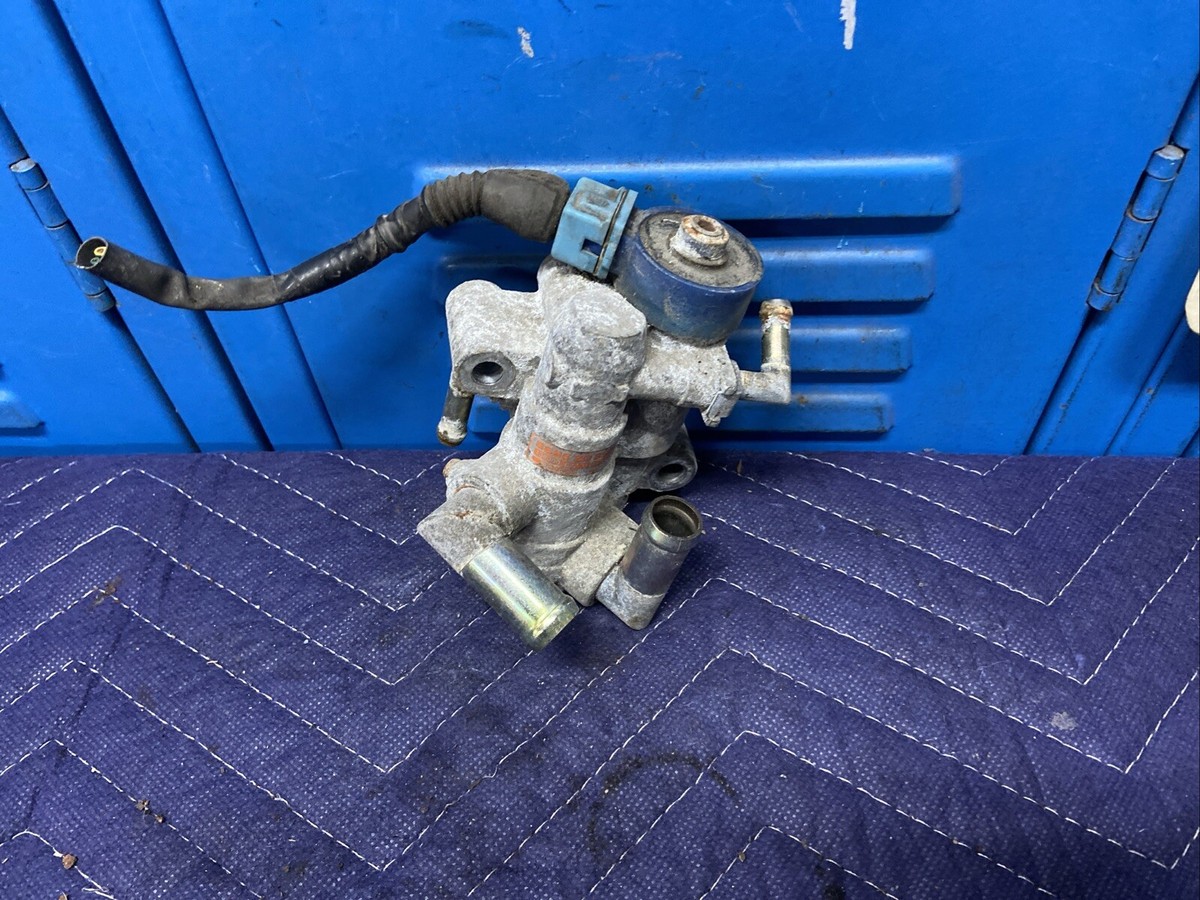 OEM IDLE AIR CONTROL IAC VALVE B675-20-660 88-89 MAZDA 323 91-94