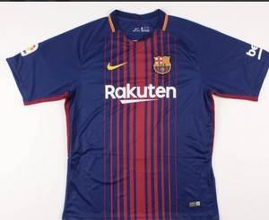 andres iniesta barcelona jersey