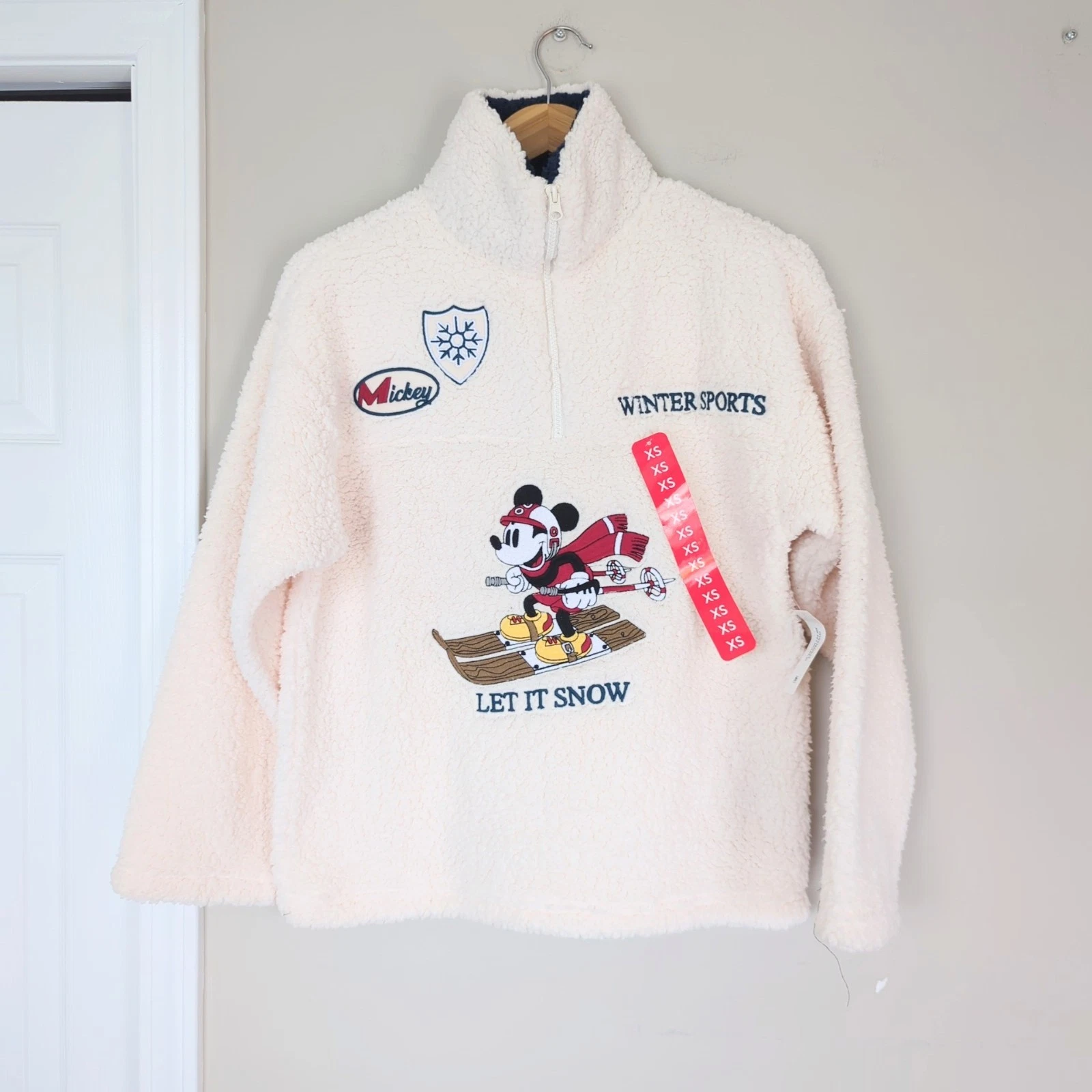 Disney NWT Mickey Mouse White Let it Snow Graphic Sherpa 1/4 Zip Pullover XS