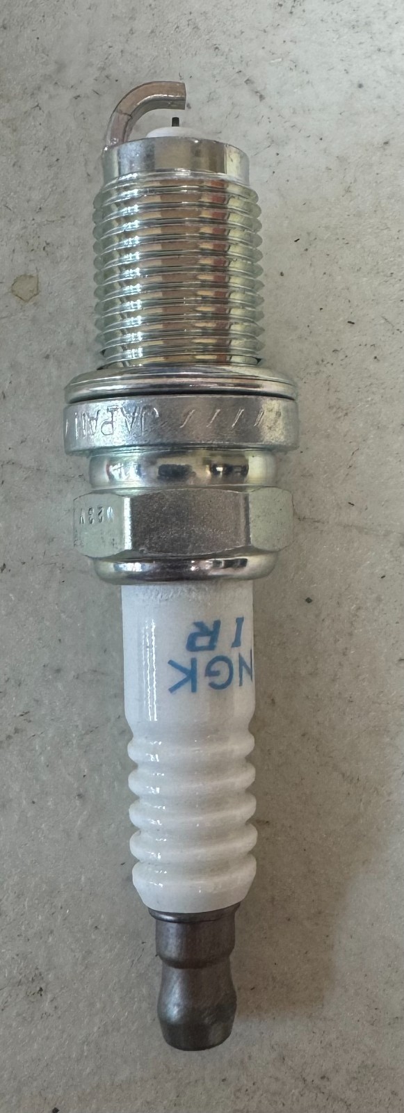 Honda 9807B-5517W Spark Plug Izfr5K11 Ngk 2005-2010
