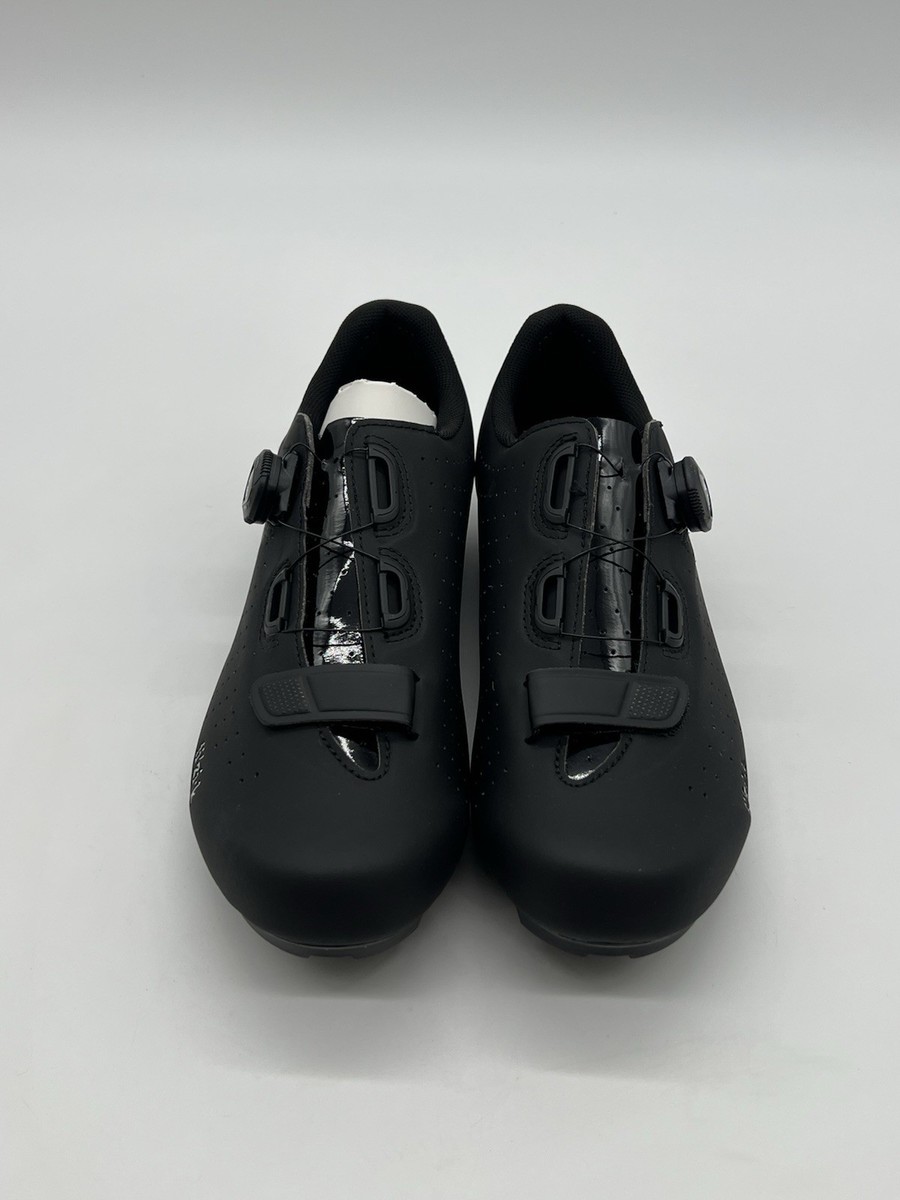 ウェア Fizik TEMPO OVERCURVE R5 27cm EUR42 ウェア Fizik TEMPO OVERCURVE R5 27cm EUR42 Amazon.com: Fizik