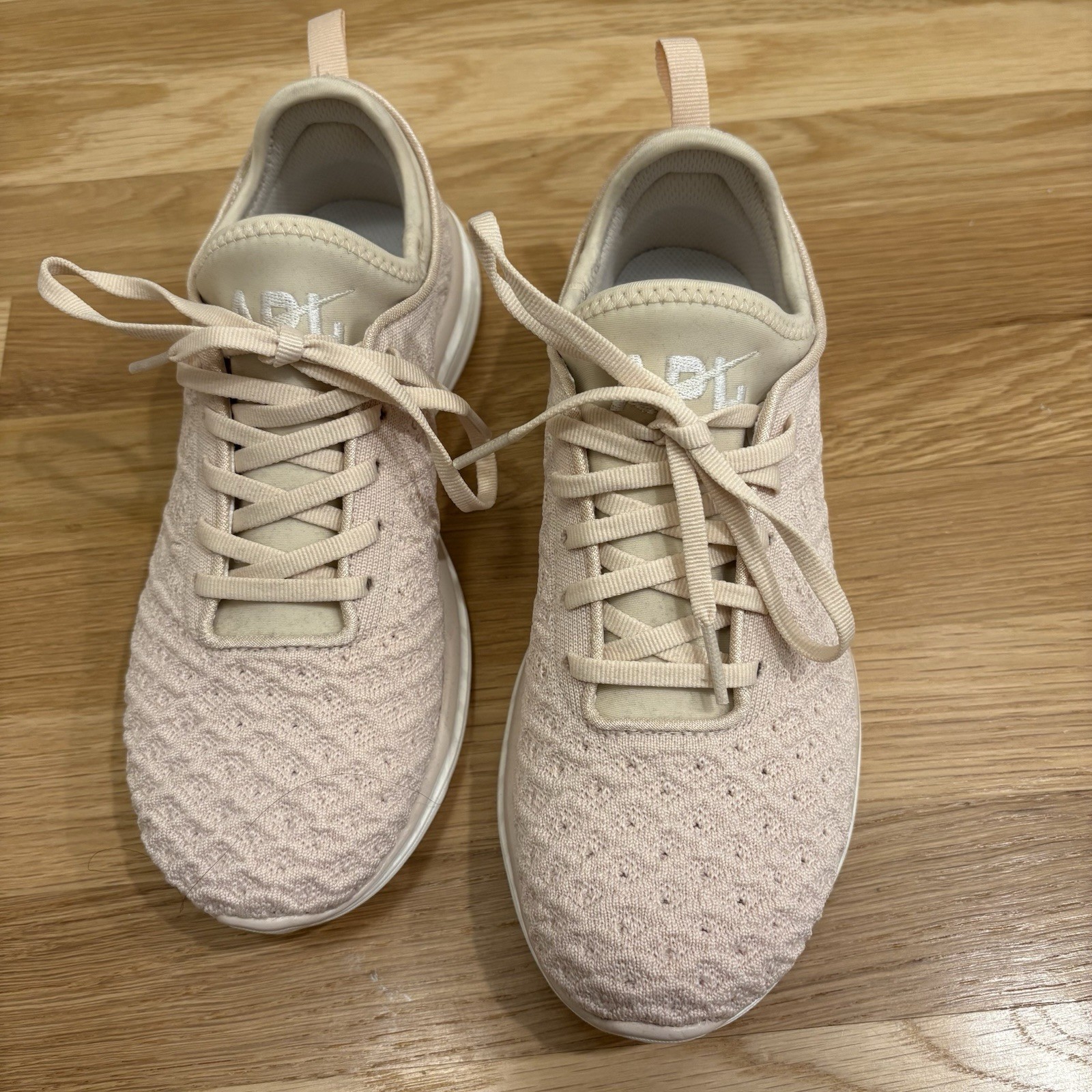 APL Techloom Phantom Sneakers Beach/Ivory Size 8