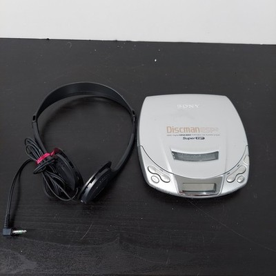 Sony Discman D-E251 Silver Portable CD Player Mega Bass W/ Headphones Tested