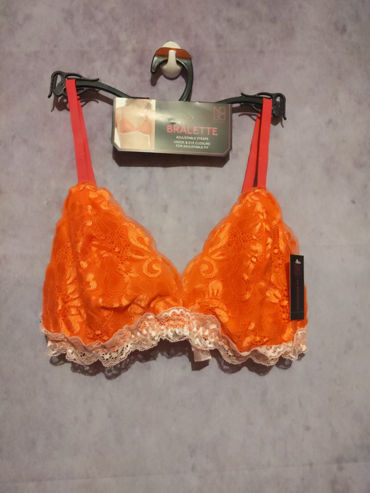 Bralette  adjustable strap hook and eye closure Women's Bra Size M-image