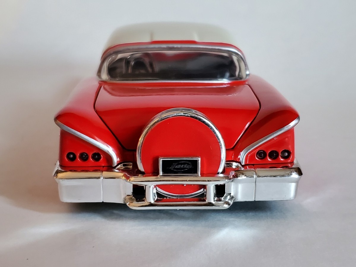 Jada Street Low 1958 Chevy Impala Lowrider 1:24 Scale