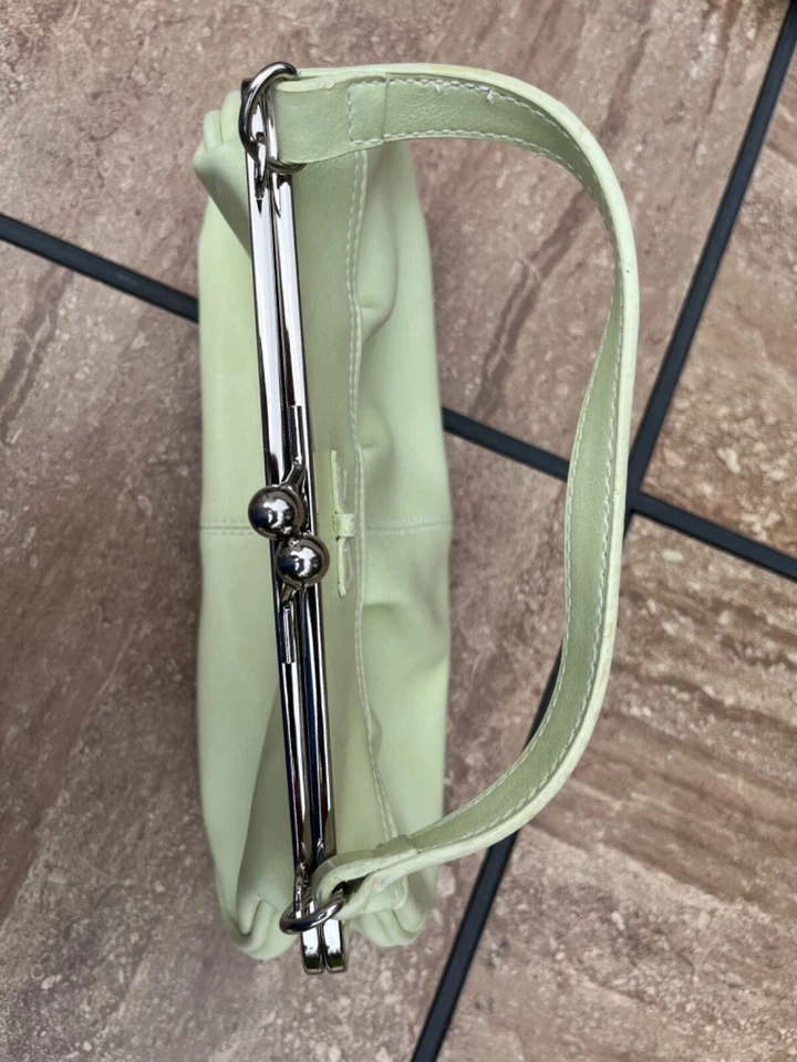 Apt. Cartera clutch para mujer 9 verde menta Foto 3 de 4