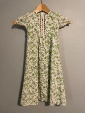 Vintage Handmade Girls Dress Size 4 Green Floral Lace Trim Cottagecore Prairie