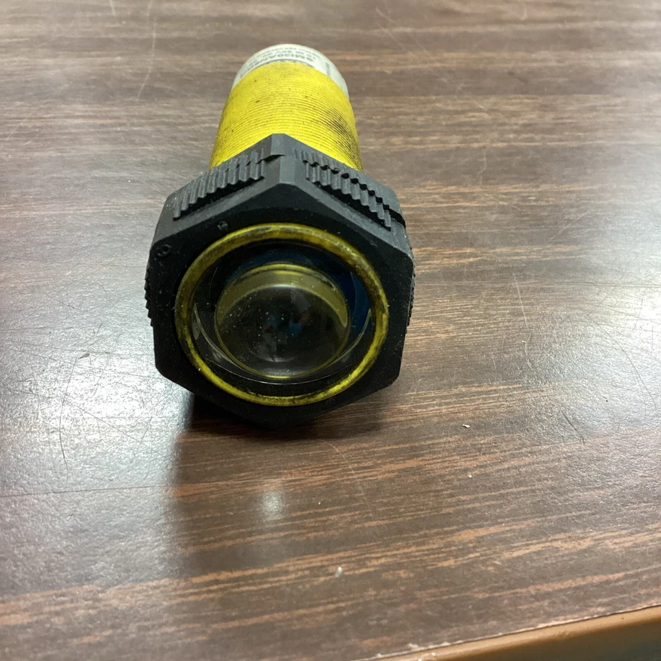 Banner SMI30AN6RQ Barrel Sensor - Image 4 of 4