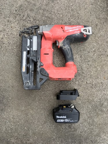 Makita 18v battery adaptor to Milwaukee 