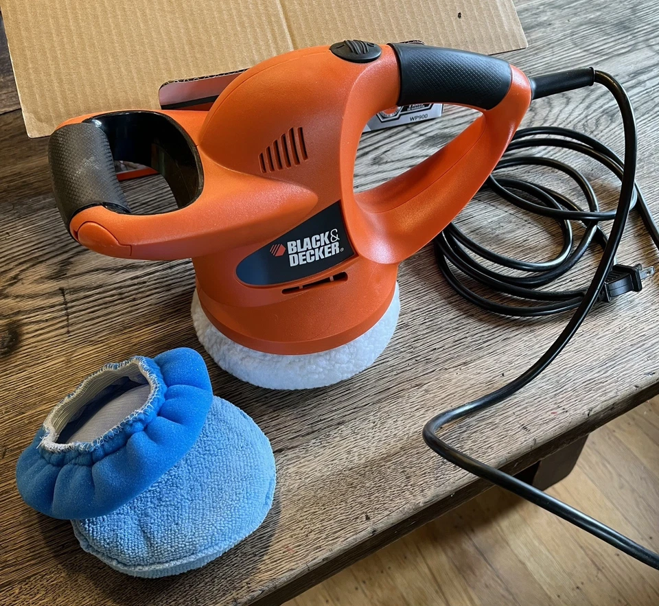 Enceradora/pulidora de órbita aleatoria Black+Decker 6" (WP900) naranja/negro Foto 2 de 2