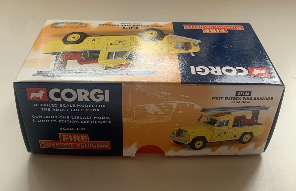 Corgi Fire Support 07106 West Sussex Fire Brigade Land Rover Limited Edition - Image 4 of 4