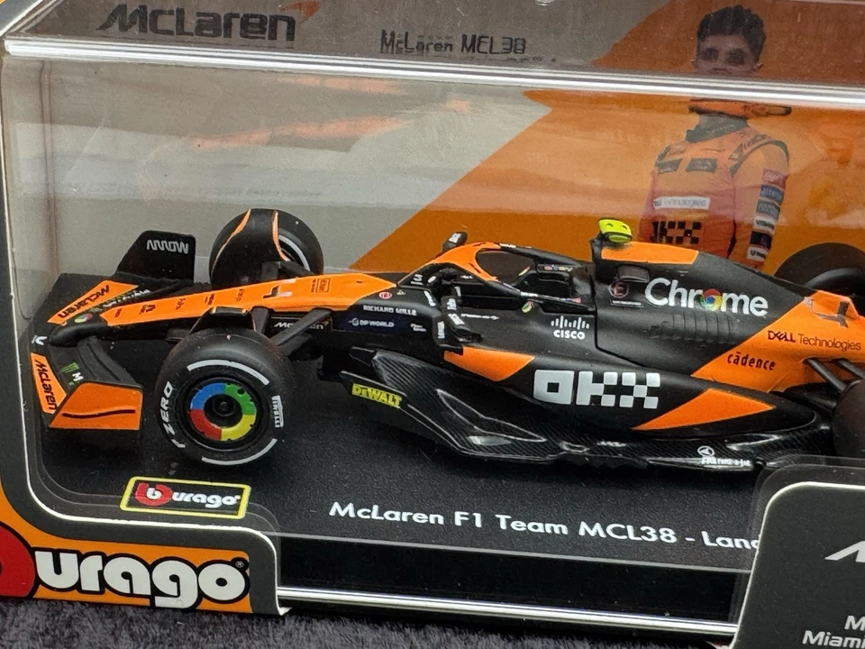 Bburago 2025 F1 Racing McLaren MCL38 Miami Grand Prix 2024 Lando Norris LN4 1:43 - Image 3 of 4