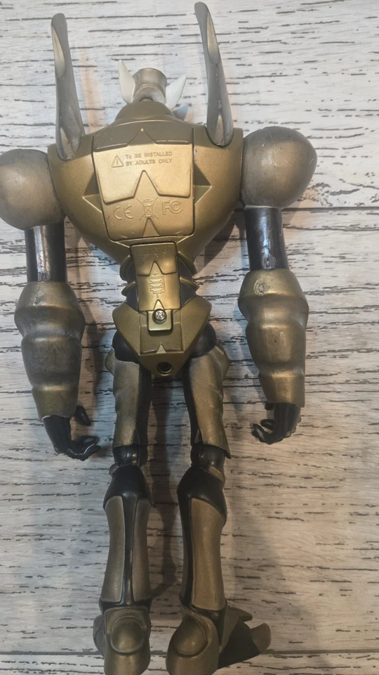 REDAKAI GOLD BRUTICON Spin Master Action Figure Zanes Monster 8" 2011 - Image 2 of 4