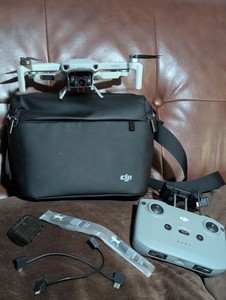 DJI Mini 2 4K Ready-to-Fly Drone with Carry Case (repaired gimbal arms)