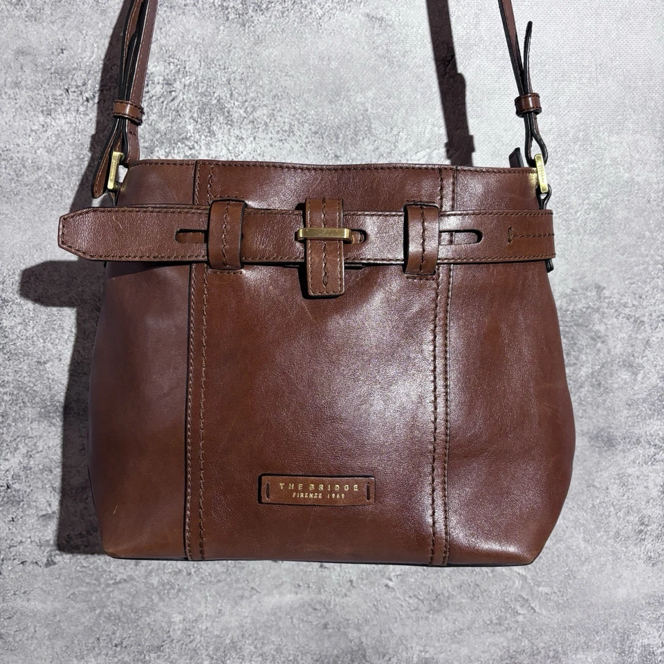 Bolso Bandolera Italiano de Cuero Marrón The Bridge Herrajes Dorados Y2K Boho Raro Foto 2 de 4