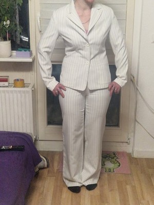 Nadelstreifenanzug Weiß Damen Größe S/34 Marke Trend Anzug Kostüm Mode Neu