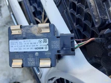 GLB250    2023 Camera/Projector 3287420