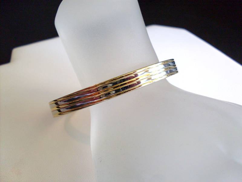 VINTAGE RETRO SIGNED 24K ELECTRO PLATED CUFF BRACELET