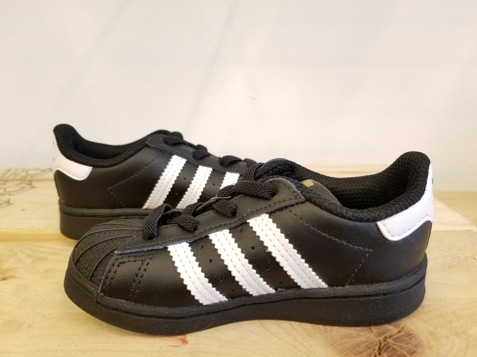 adidas classic leather