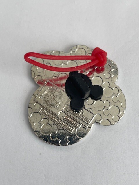 HKDL Luggage Tag Mickey Hong Kong Mickey Icon Disney Pin (B5)