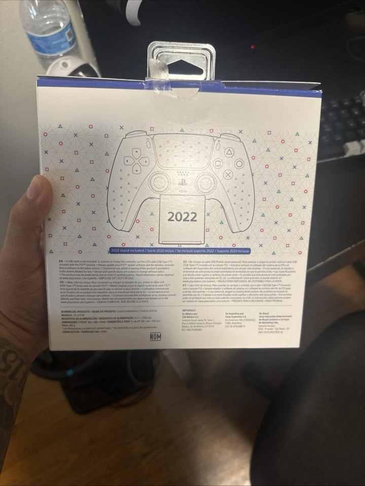 RARE PS5 Sony PlayStation 5 DualSense Employee 2022 Exclusive Play Has No Limits - Image 3 of 4