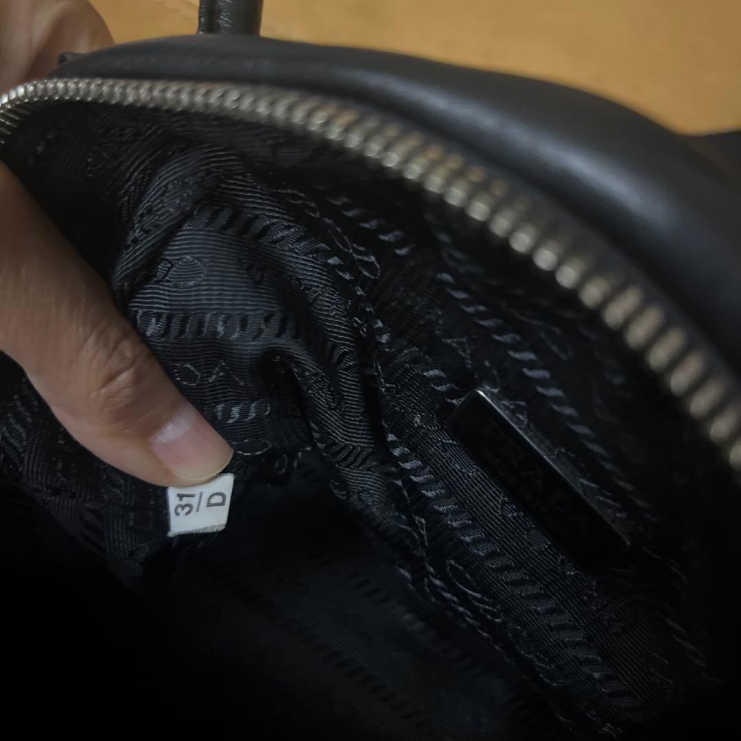 Sold out Magazine published 2022S PRADA shoulder bag black image 9