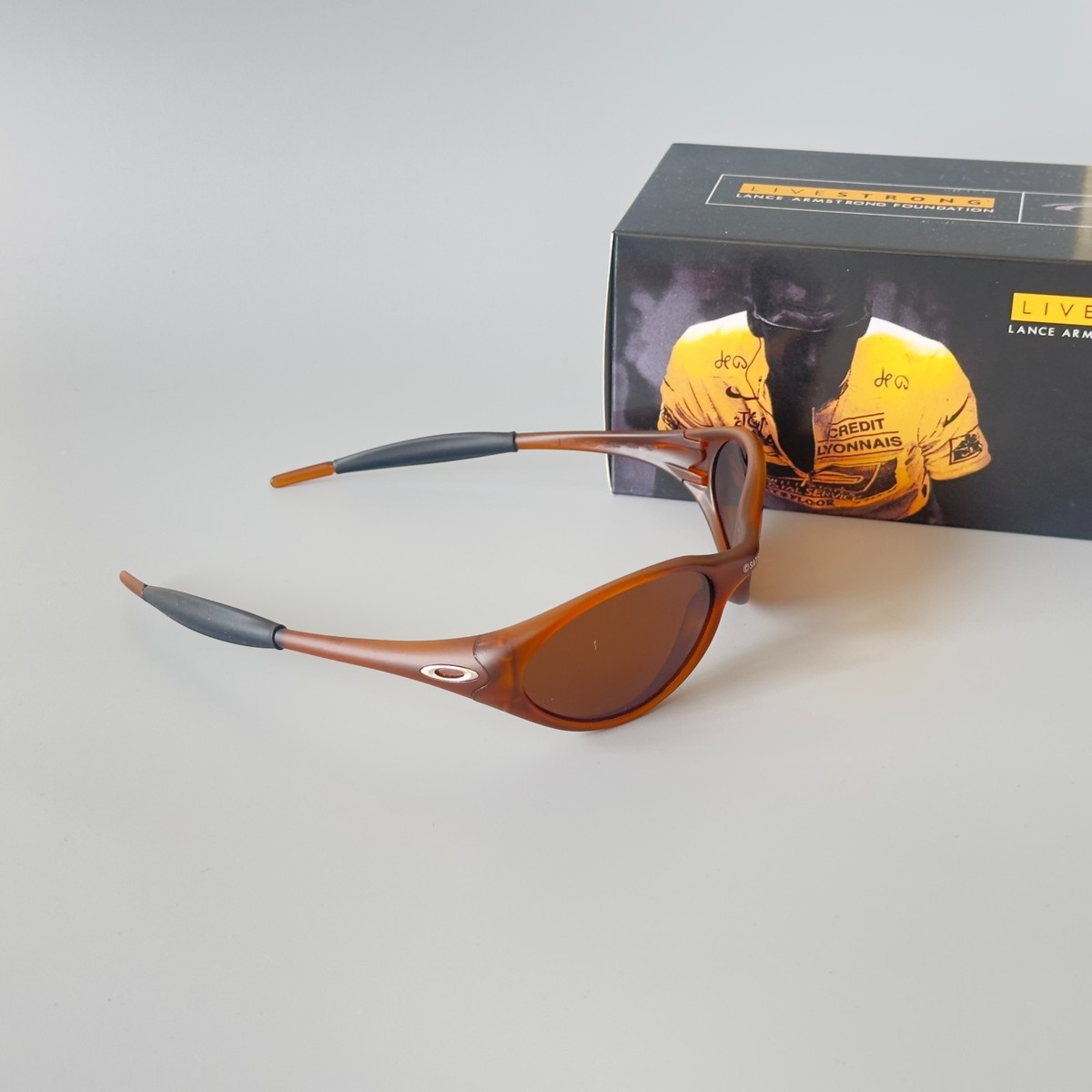 Vintage Oakley JACKET X SATISFY Prizm Sunglasses Lightweigh Brown
