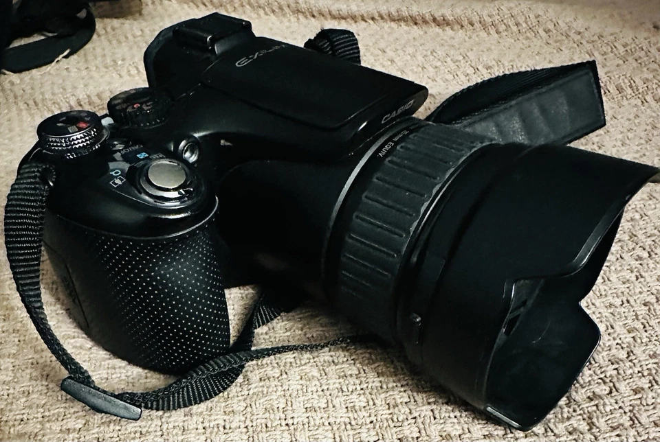 Casio Exilim EX-F1 Foto 2 de 4