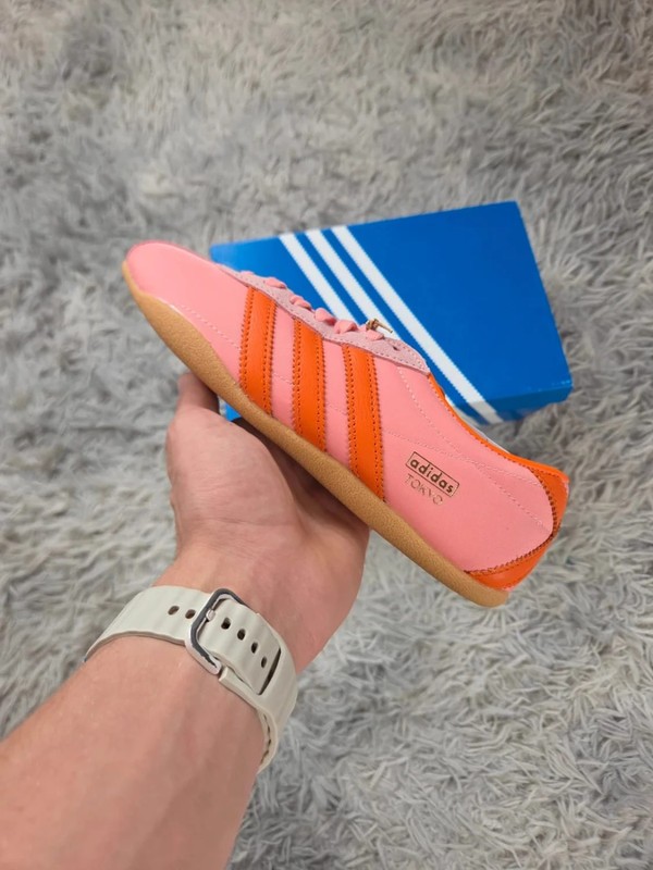 Baskets Adidas Japan W IH5490 Originals en cuir noir finitions Premium
