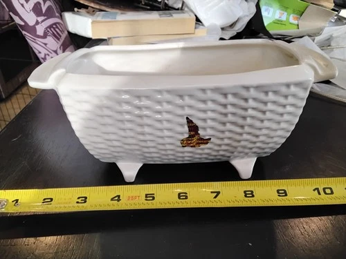 Red Wing Stoneware Pottery Number 902 Basket Pot White With Sticker