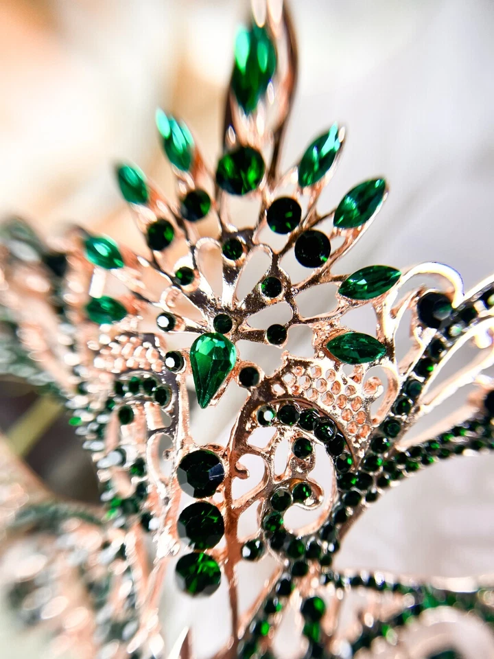 Masquerade Mask Luxury Emerald Crystal, Rhinestone Eye Mask, Elegant Party Mask - Image 4 of 4