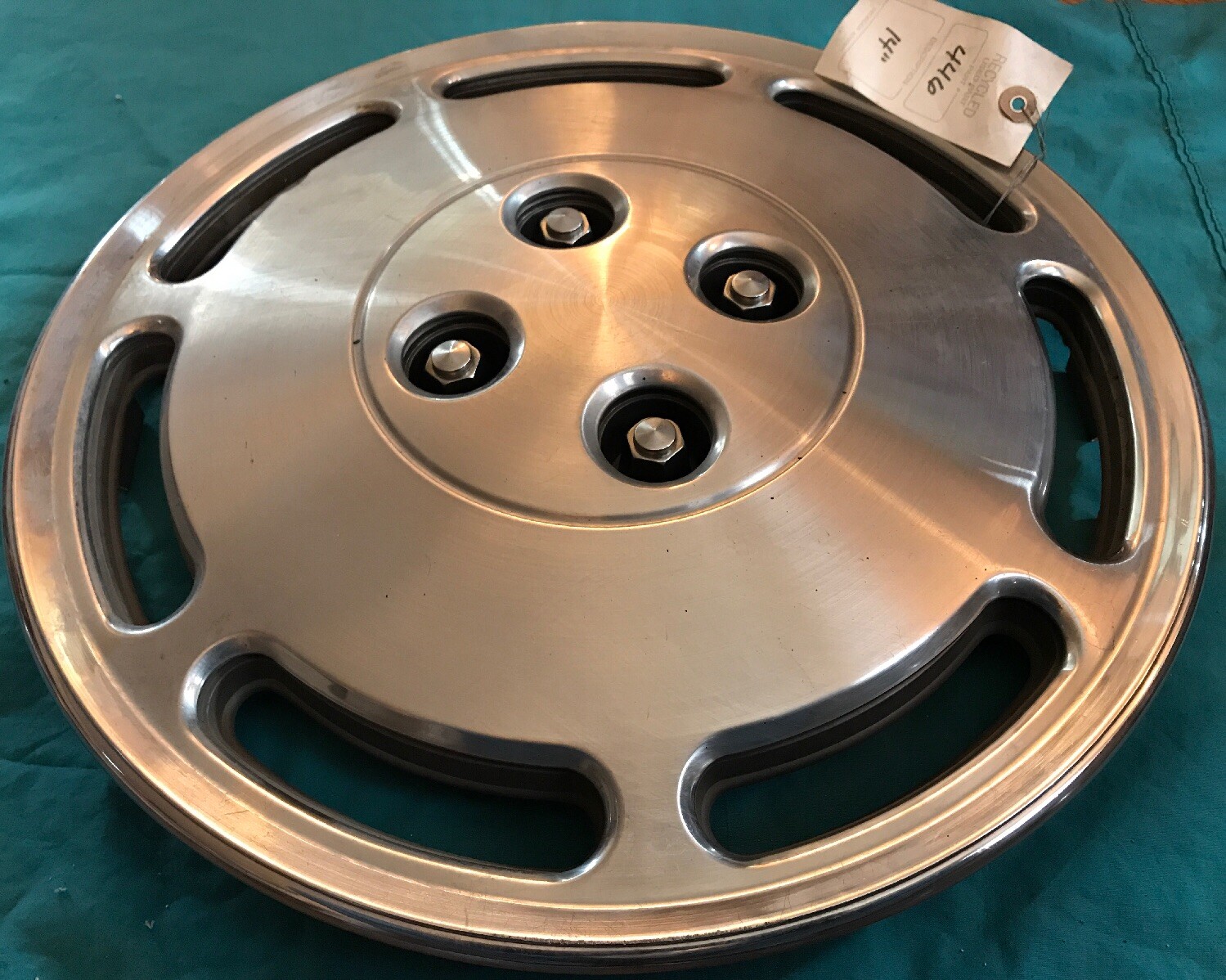 19841985 Dodge Daytona OEM 14" CAP Wheel Cover Hubcap 4284372 Mopar