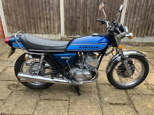 Kawasaki H1F 500 triple - Picture 1 of 12