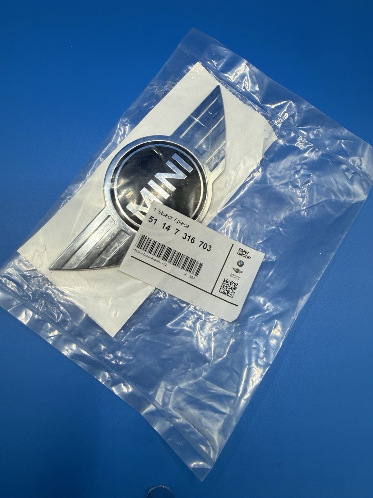 Badge de capot anti UV pour réparer une MINI Cooper S F55