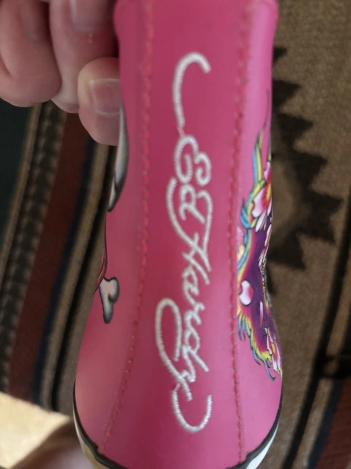 Zapatos de caña alta de cuero rosa Ed Hardy de colección con estampado de calaveras para mujer talla 6 Foto 4 de 4
