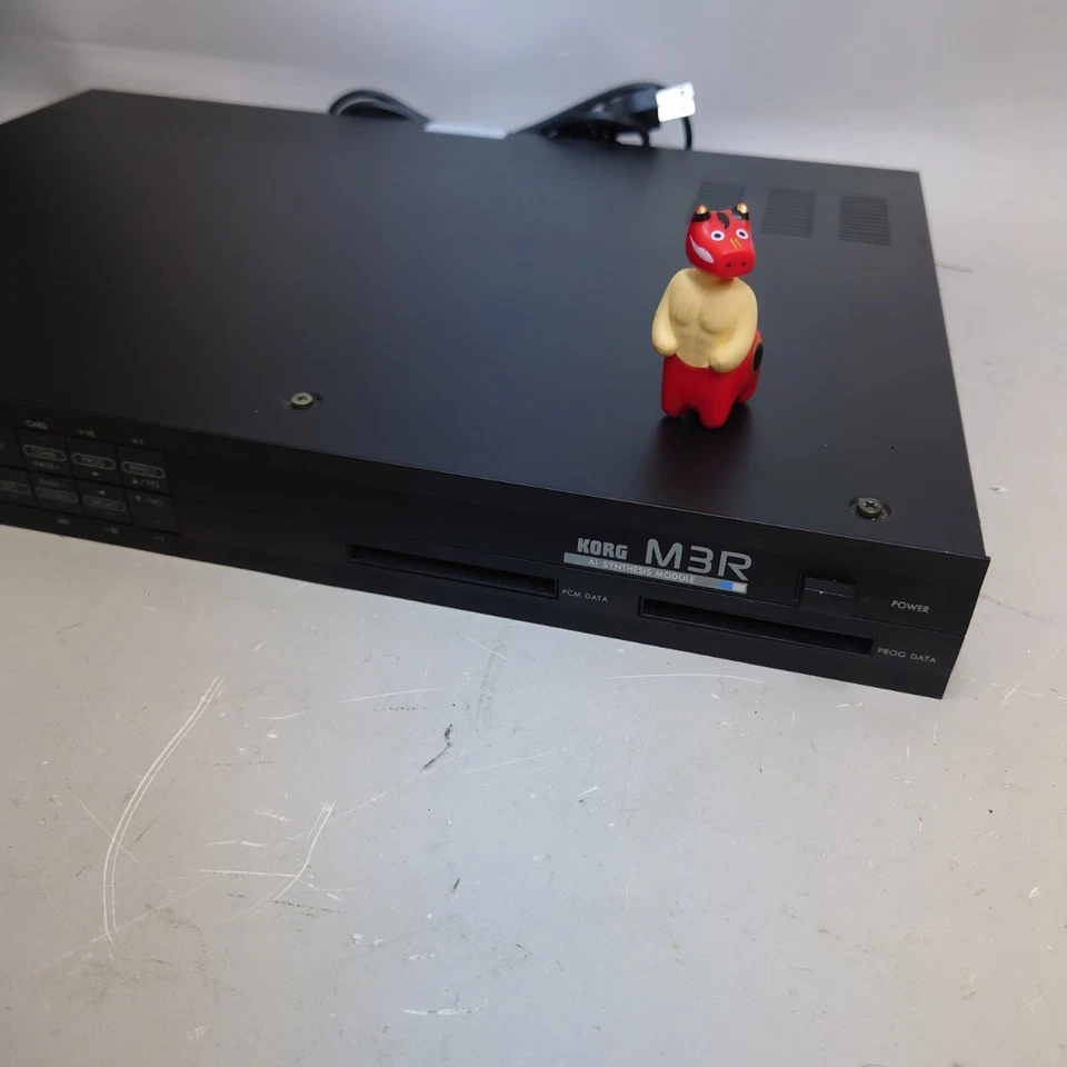 Korg M3R Sound Module Rackmount Synthesizer Tone Generator Tested item - Image 2 of 4