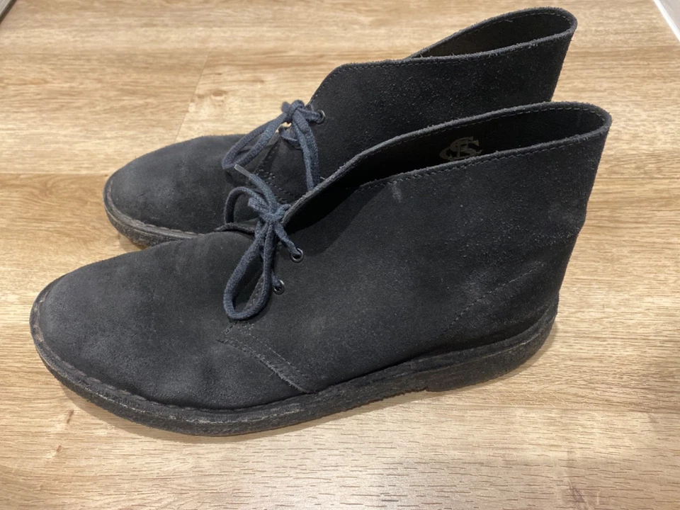 Clarks Originals mens Black Desert Boots UK  7 G fit  with box  good preloved, photo 1 of 5