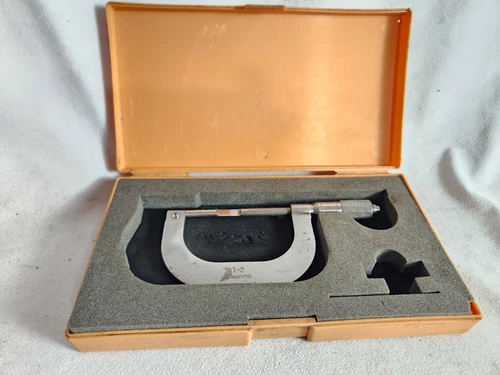 Brown & Sharpe 0-1" #216 Blade Micrometer  .001" Resolution 