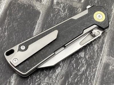 TwoSun TS524-K110-CF-SW Folding Knife K110 Blade Titanium/CF