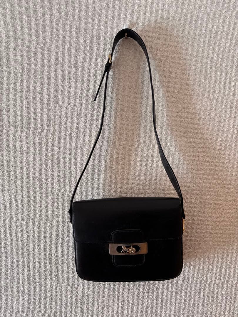Celine Vintage Horse Carriage Shoulder Bag Leather Black Authentic F030137