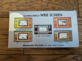NINTENDO GAME AND & WATCH Fire Attack w/ BOX & Manual Booklet 1982 JAPAN