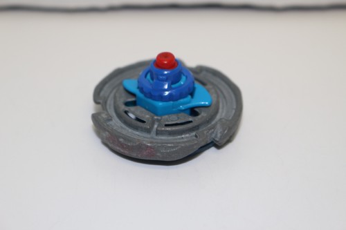 Beyblade Storm Pegasus Hasbro Metallfusion mit weißem Launcher Ripcord & Werkzeug - Bild 9 von 9