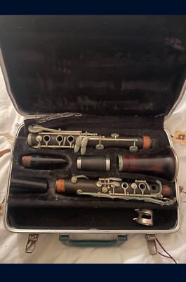 m. laroix Paris b flat clarinet wood & case included