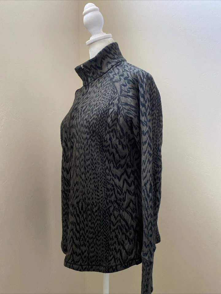 Lucy Animal Print Women 1/4 Zip Sweater Size Large - Imagem 4 de 4
