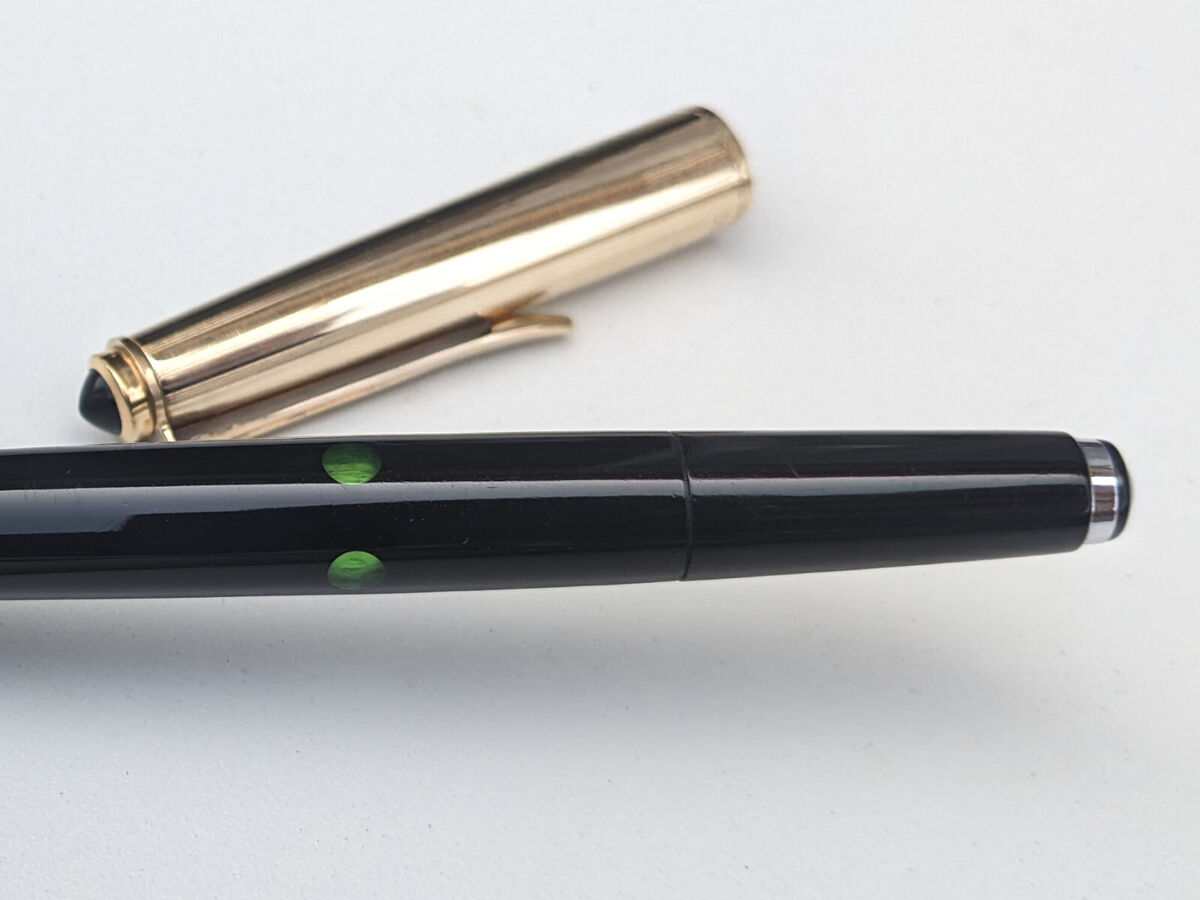 PELIKAN P1 Rolled Gold Diamond Black Double L 14C F Nib PELIKAN P1 Rolled Gold Diamond Black Double L 14C F Nib