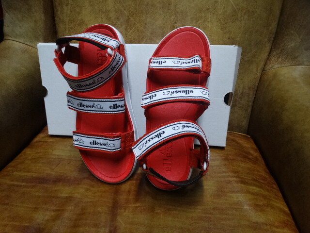 RED/WHITE