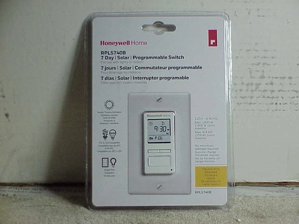 Honeywell Home RPLS740B 7-Day Solar Programmable Timer Switch 120V