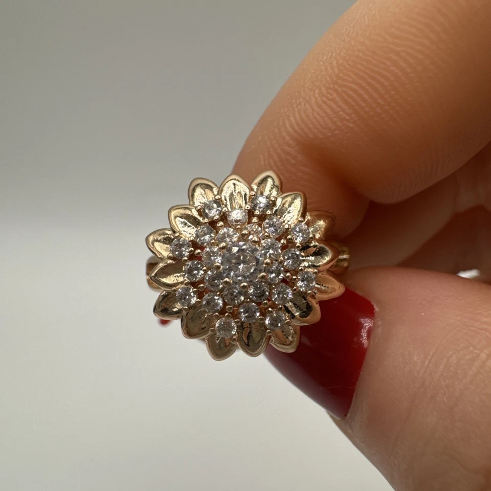 Anillo de oro laminado de 14 quilates flor gruesa circón blanco natural sello 585RG Foto 2 de 4